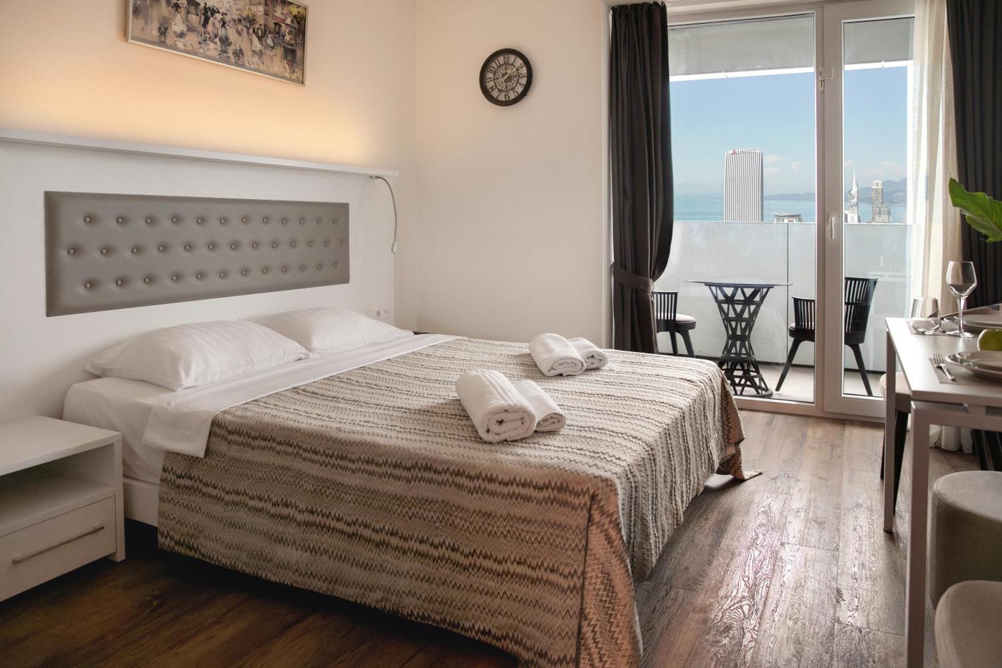 באטומי Onyx Palace Delux מראה חיצוני תמונה